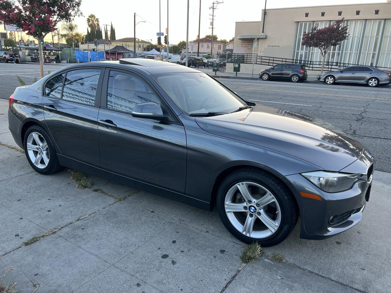 BMW 3-Series 320i Sedan 2013