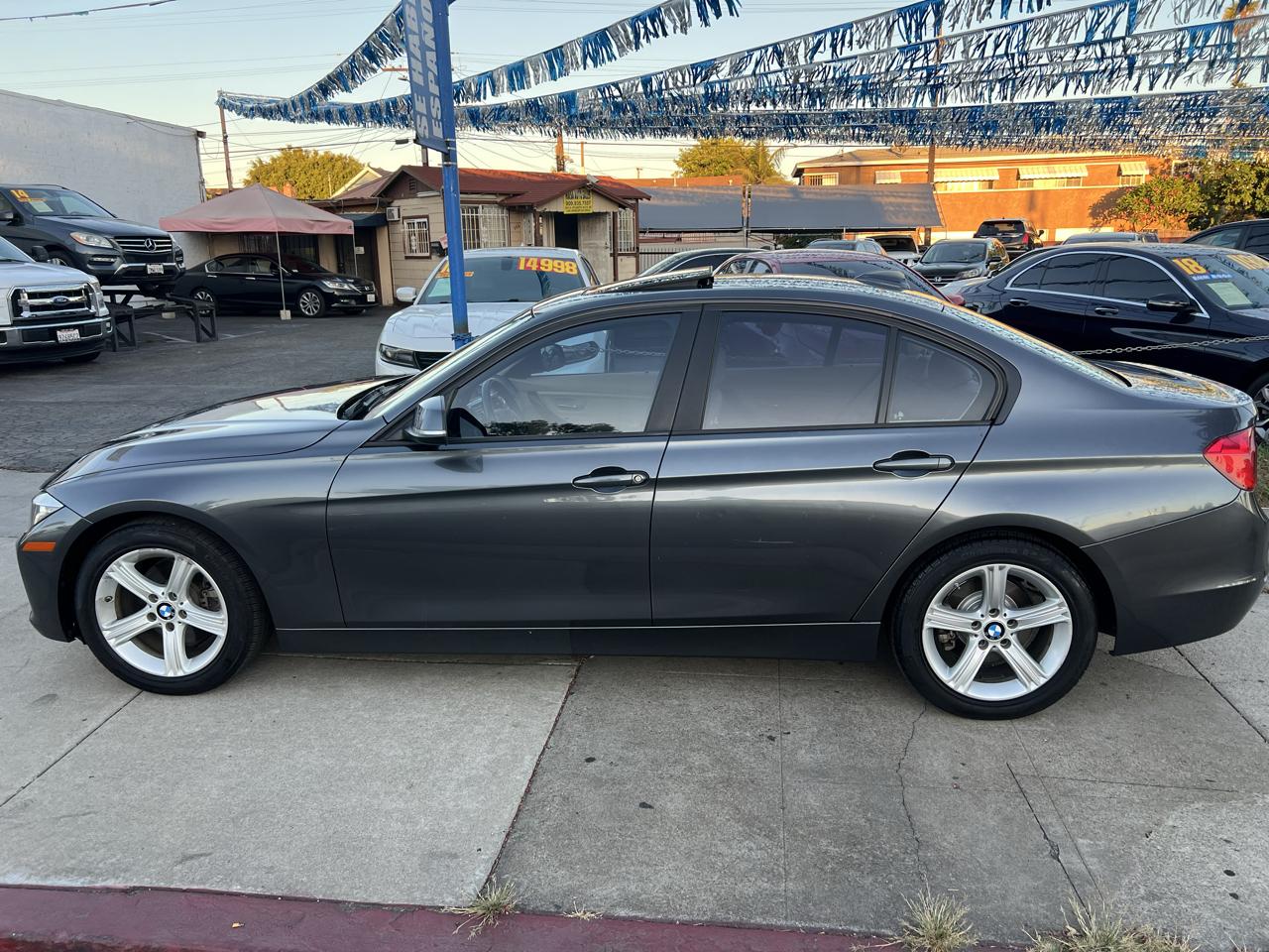 BMW 3-Series 320i Sedan 2013
