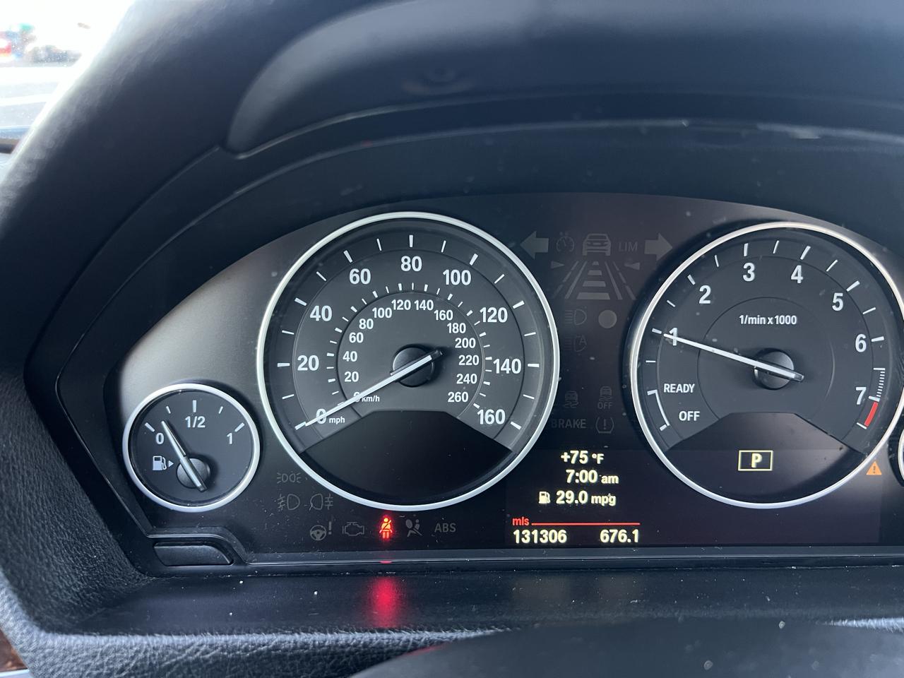 BMW 3-Series 320i Sedan 2013