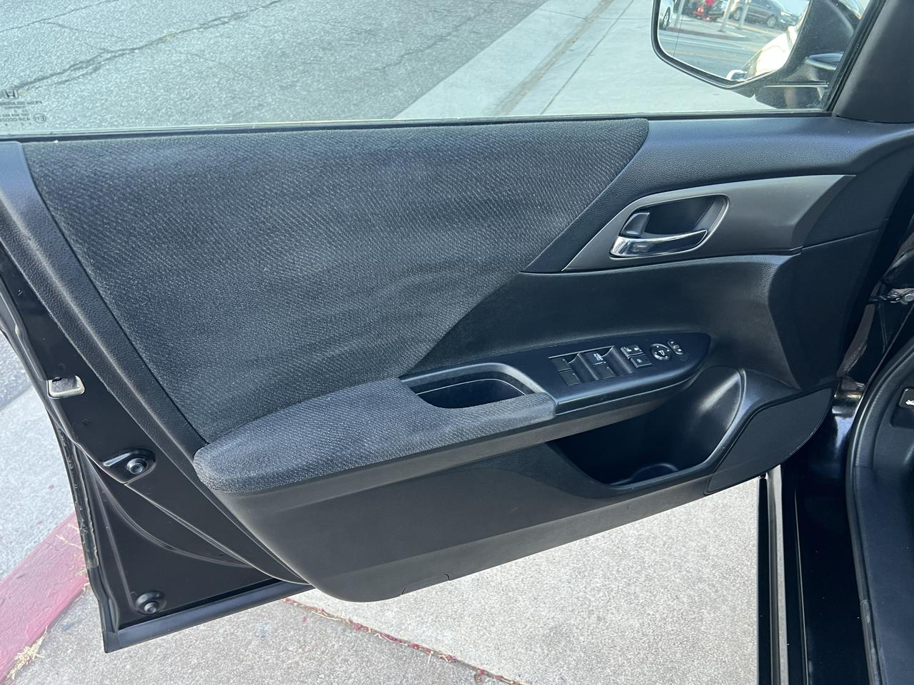 Honda Accord LX Sedan CVT 2013