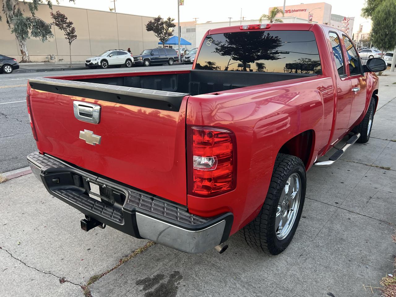 Chevrolet Silverado 1500 2WD Double Cab 143.5" LS 2011