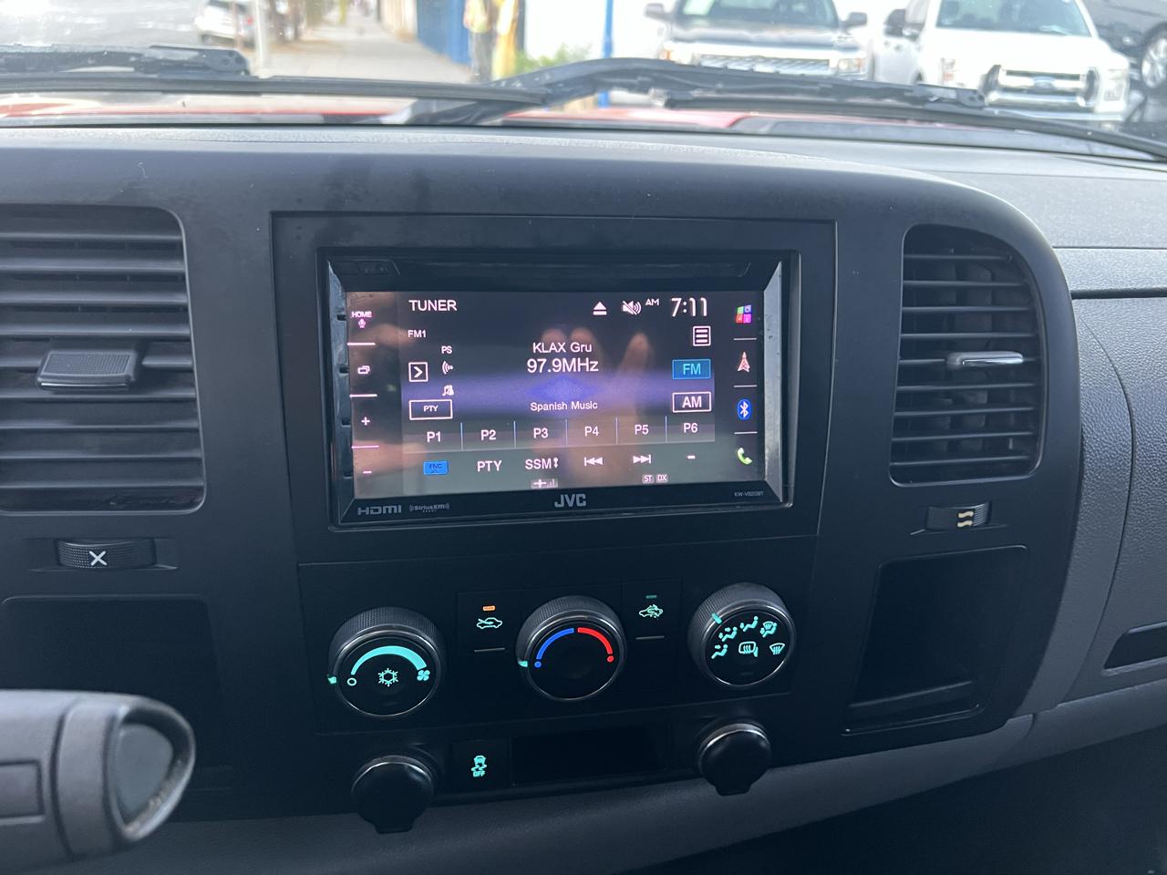 Chevrolet Silverado 1500 2WD Double Cab 143.5" LS 2011