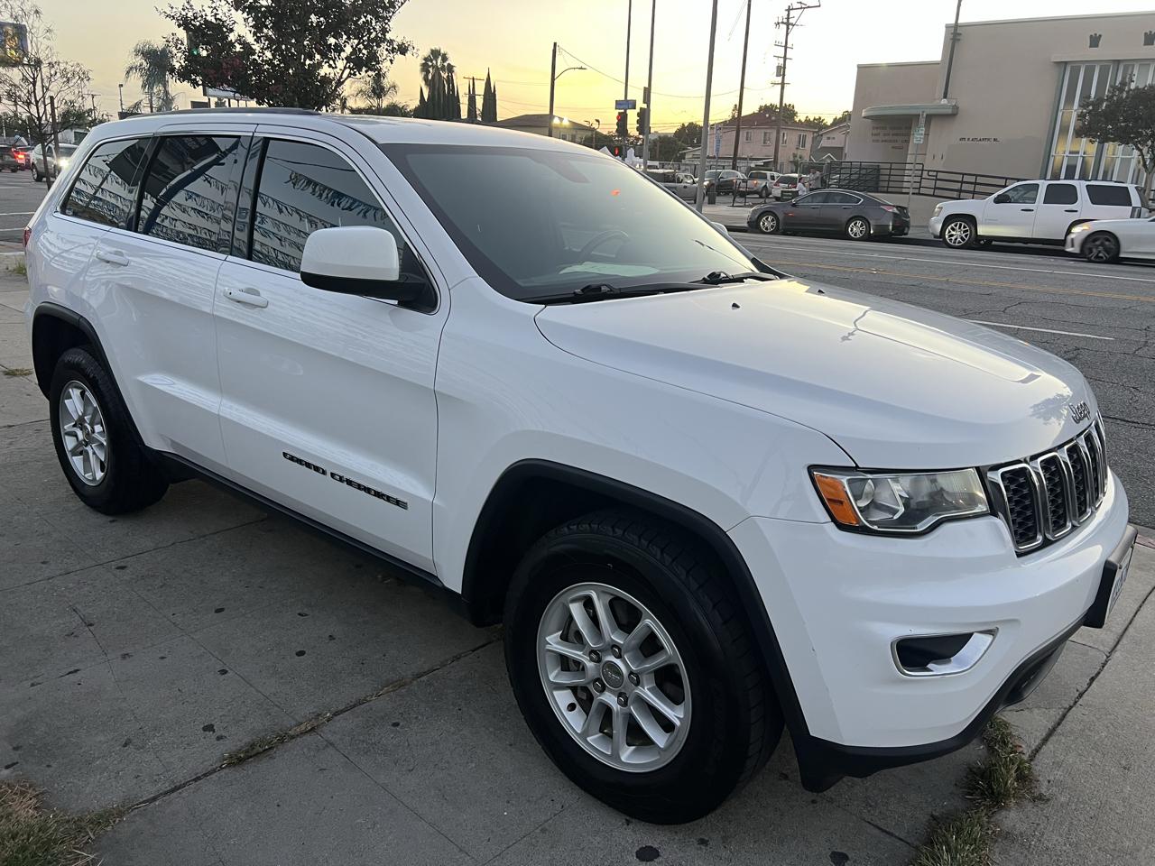 Jeep Grand Cherokee Laredo 2WD 2018
