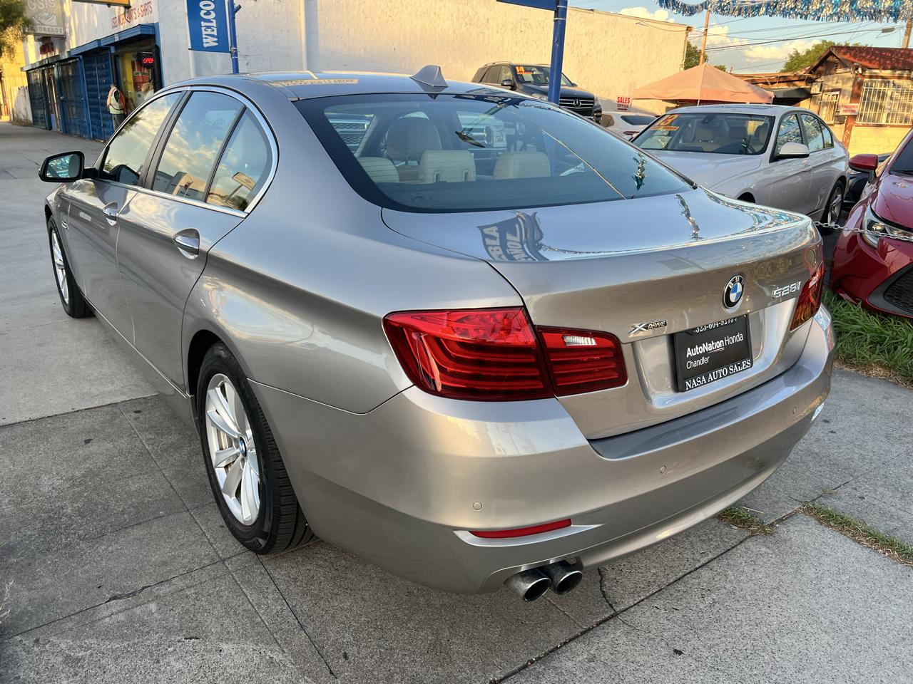 BMW 5-Series 528i xDrive 2016