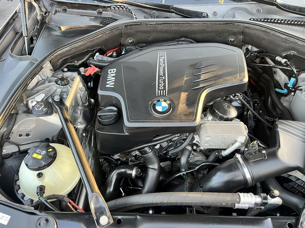 BMW 5-Series 528i xDrive 2016
