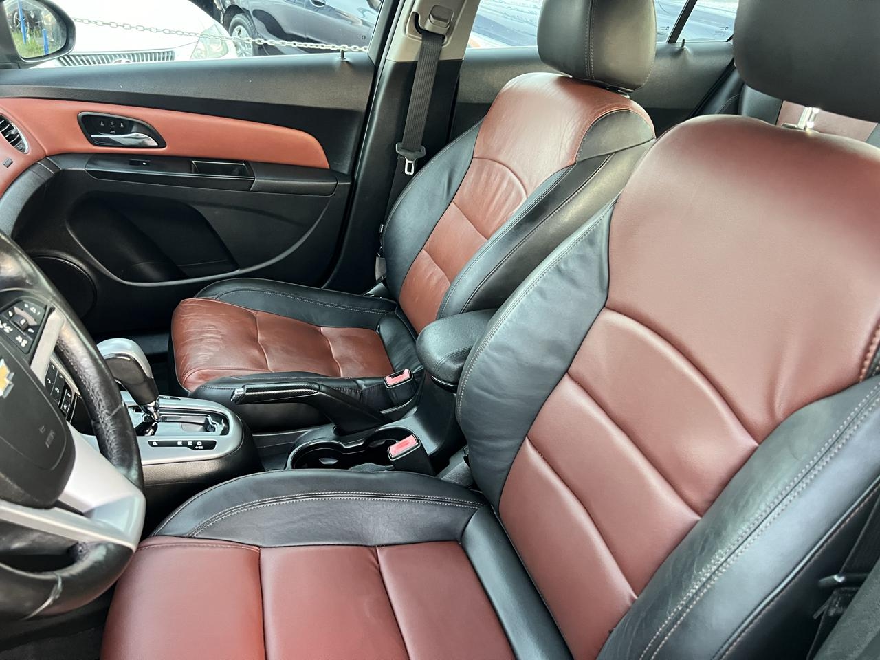 Chevrolet Cruze 2LT Auto 2013