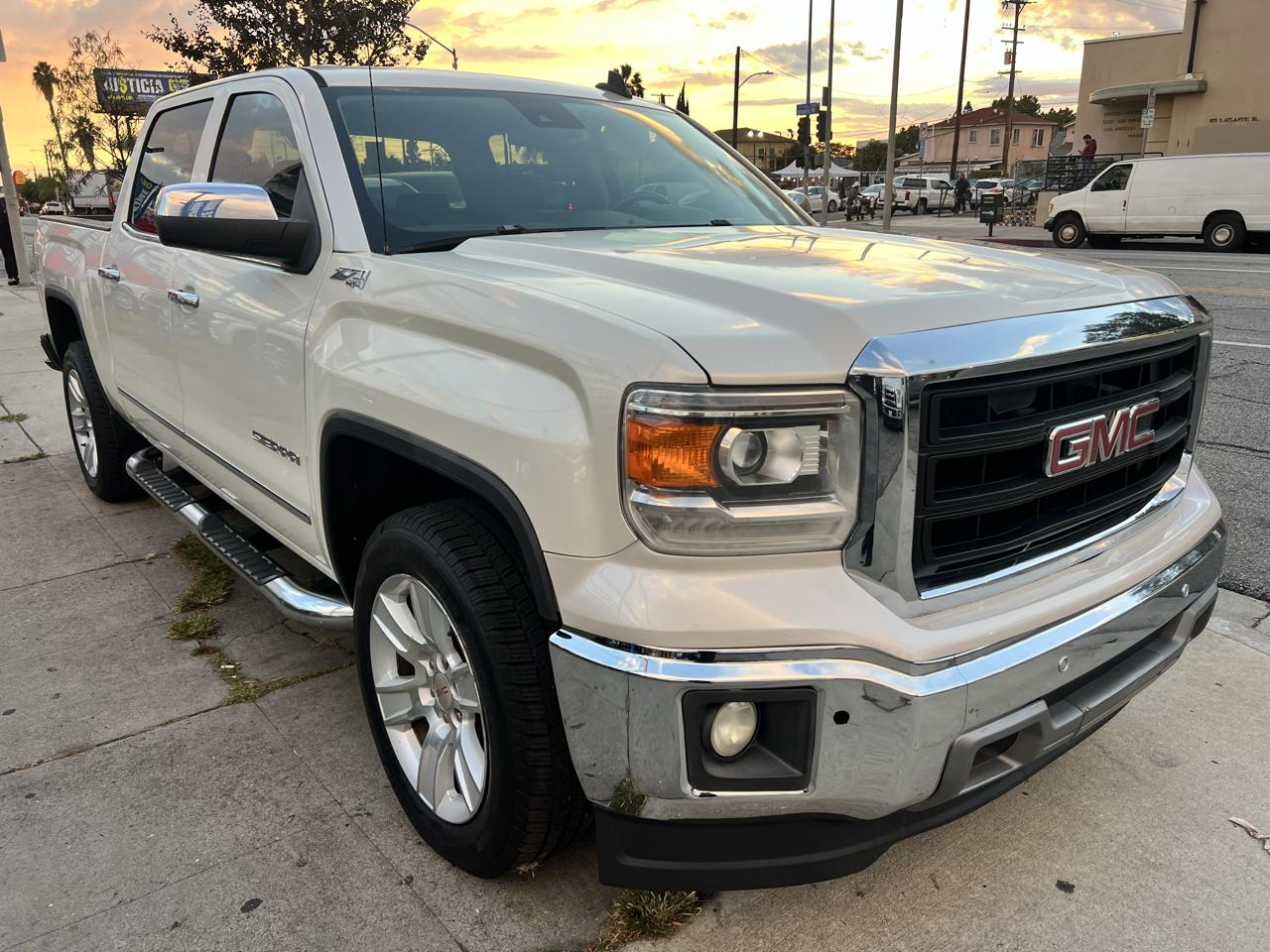 GMC Sierra 1500 Crew Cab 143.5" WB 4WD SLT 2015