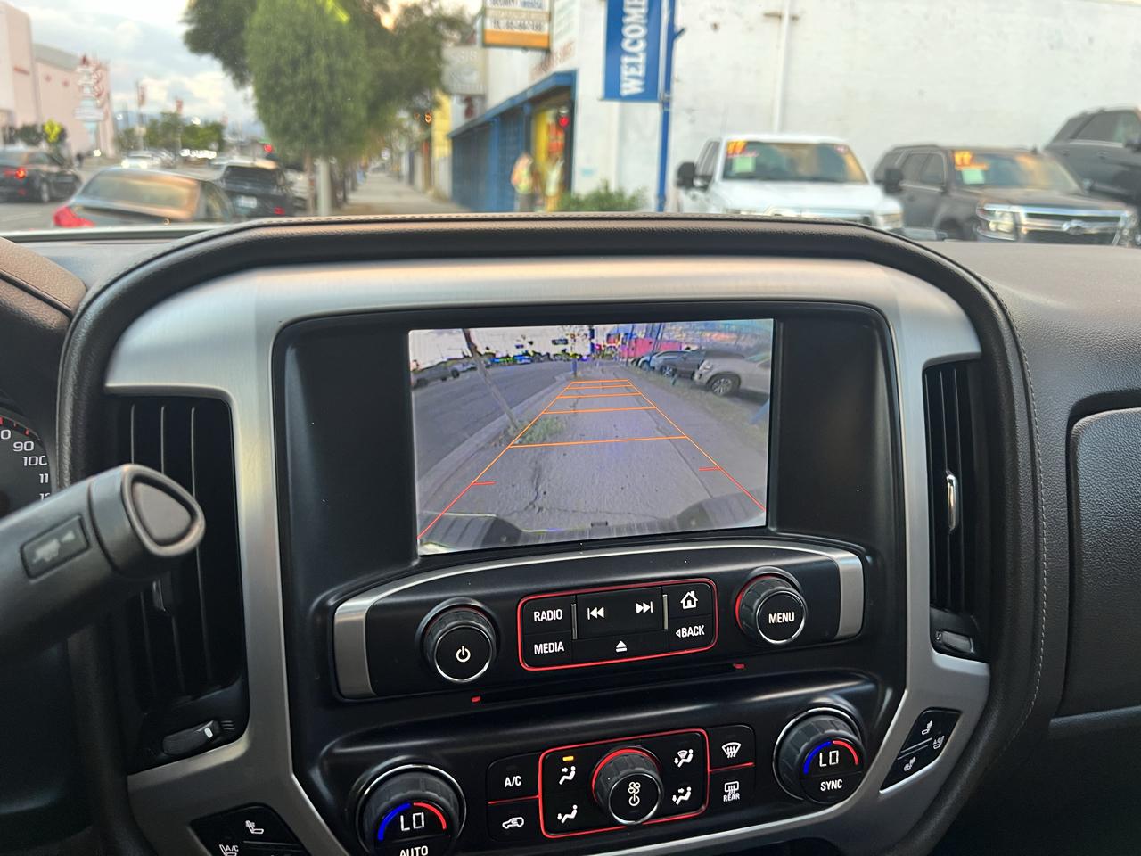 GMC Sierra 1500 Crew Cab 143.5" WB 4WD SLT 2015