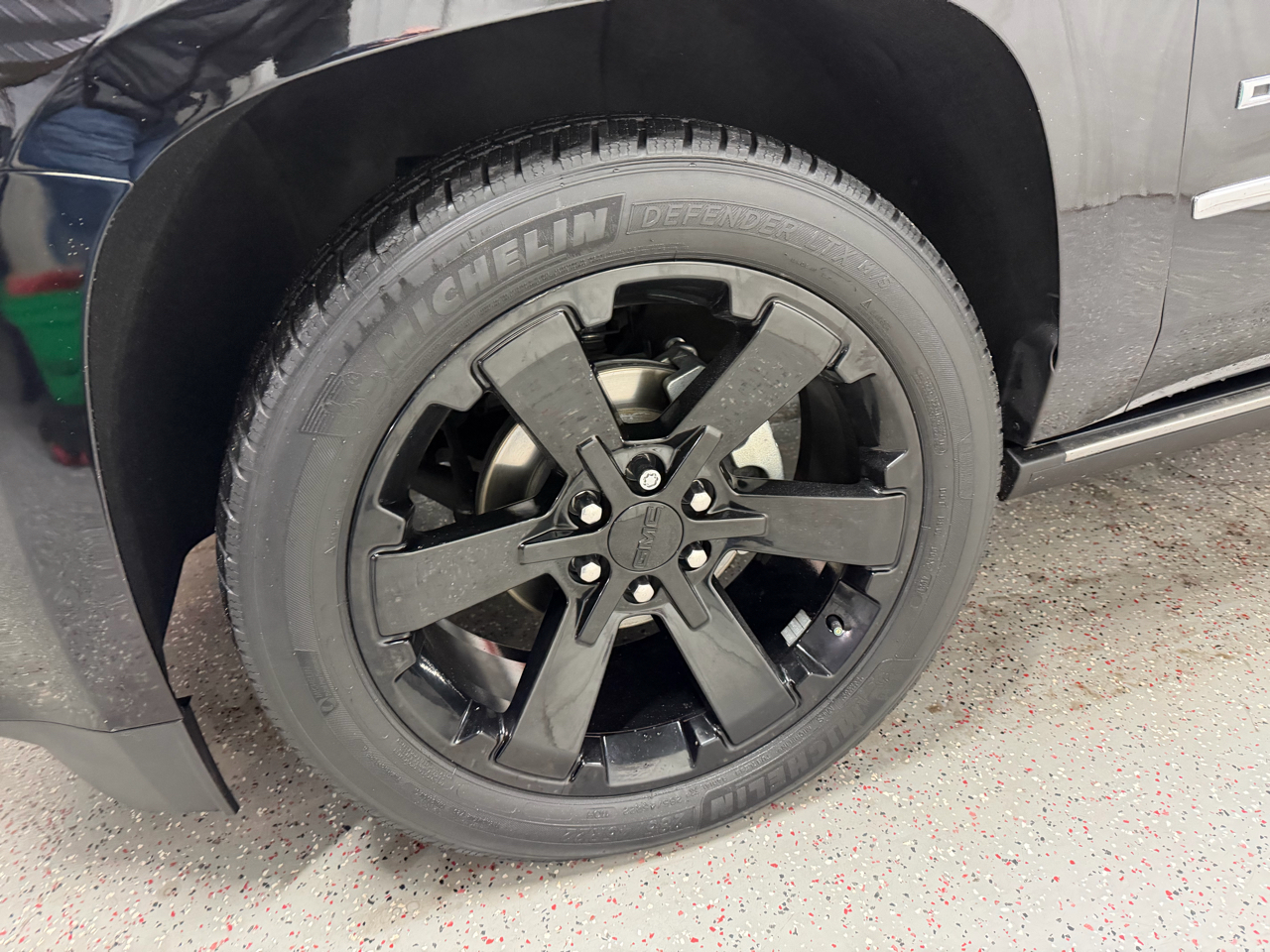 GMC Yukon Denali 4WD 2017