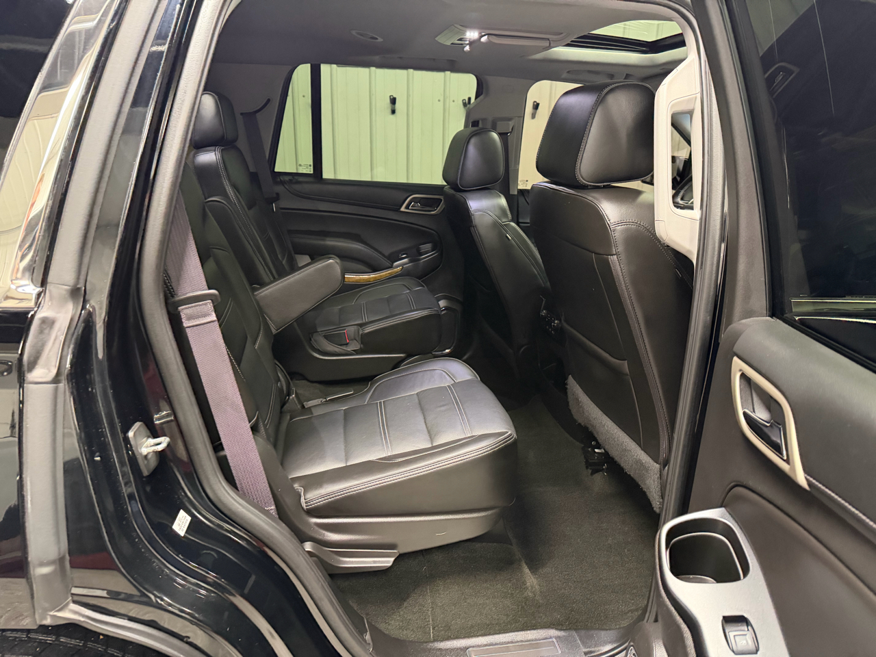 GMC Yukon Denali 4WD 2017