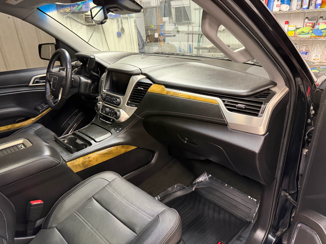 GMC Yukon Denali 4WD 2017