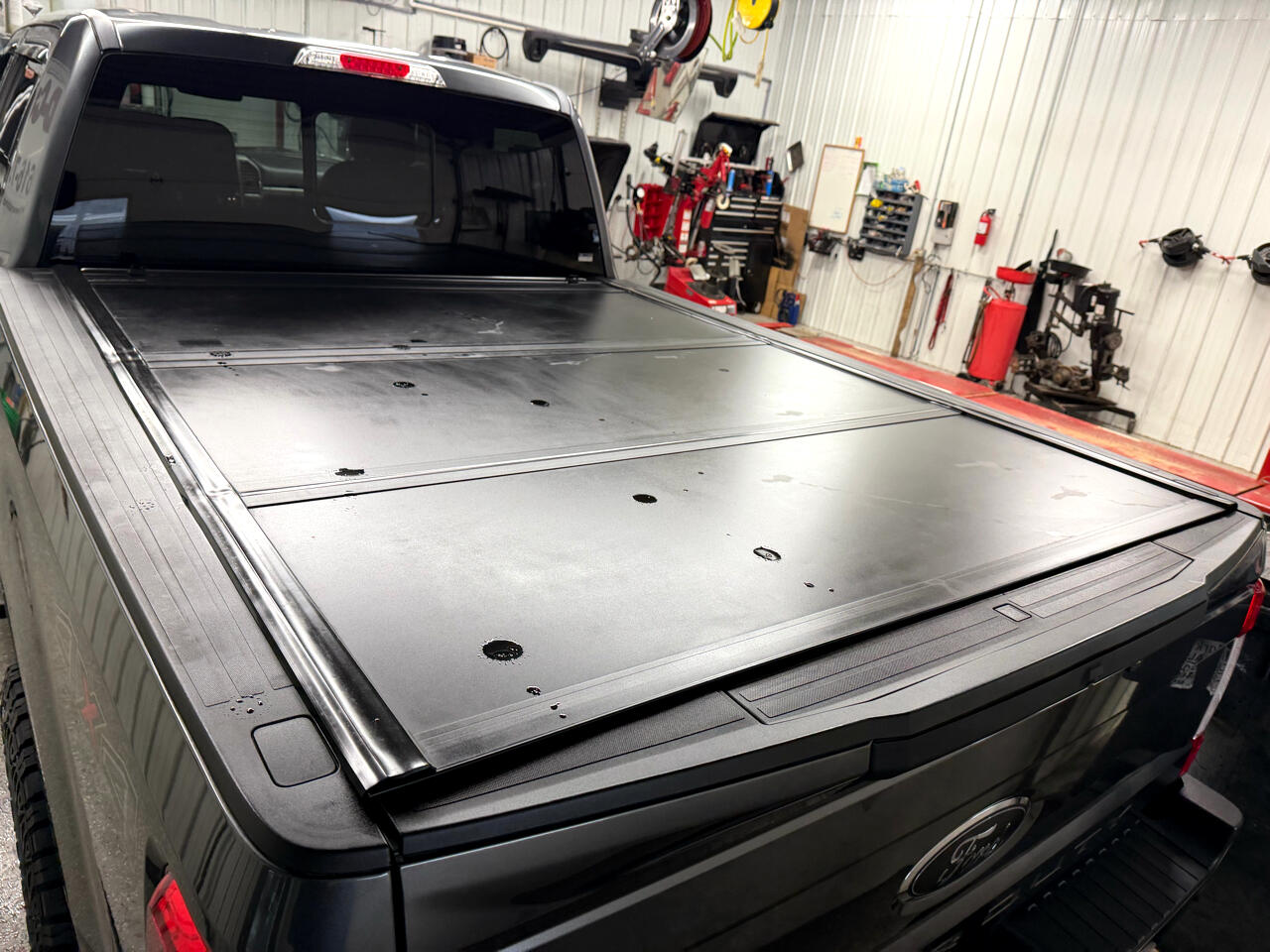 Ford F-250 SD Lariat Crew Cab Short Bed 4WD 2018