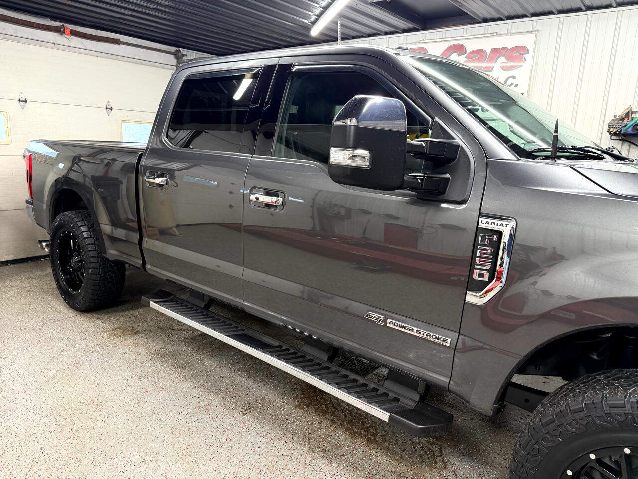 Ford F-250 SD Lariat Crew Cab Short Bed 4WD 2018