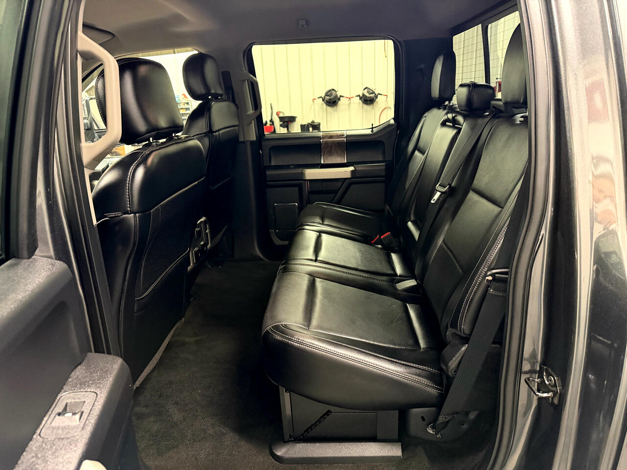 Ford F-250 SD Lariat Crew Cab Short Bed 4WD 2018