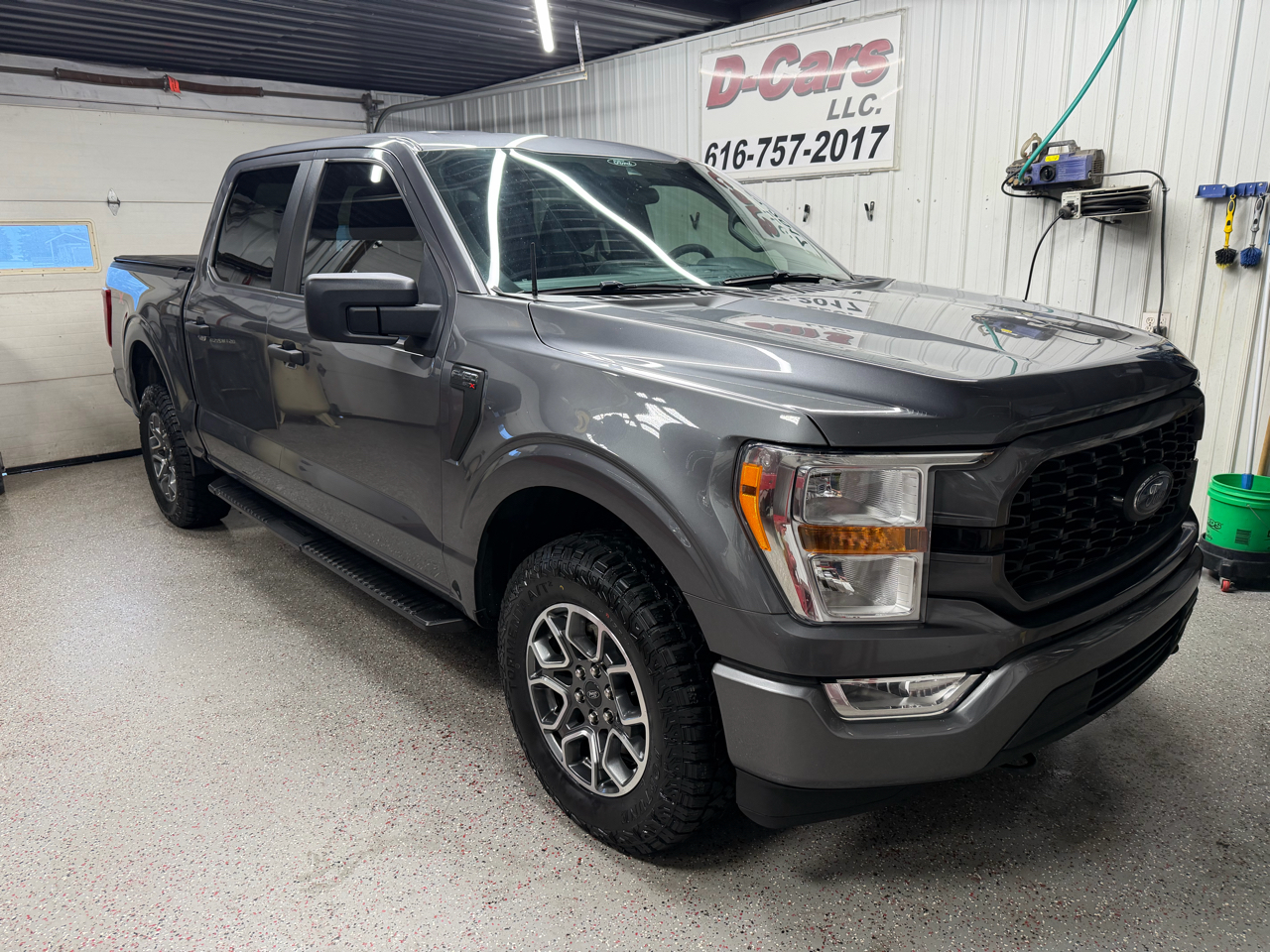 Ford F-150 4WD SuperCrew 145" STX 2021