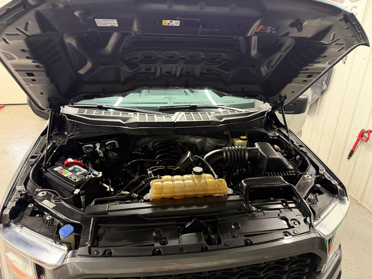 Ford F-150 4WD SuperCrew 145" STX 2021