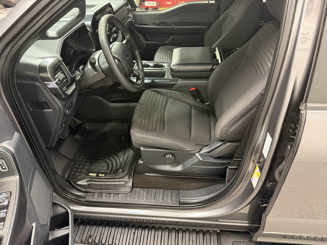 Ford F-150 4WD SuperCrew 145" STX 2021