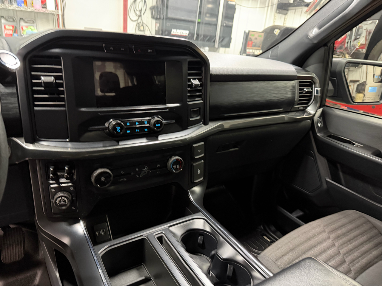 Ford F-150 4WD SuperCrew 145" STX 2021