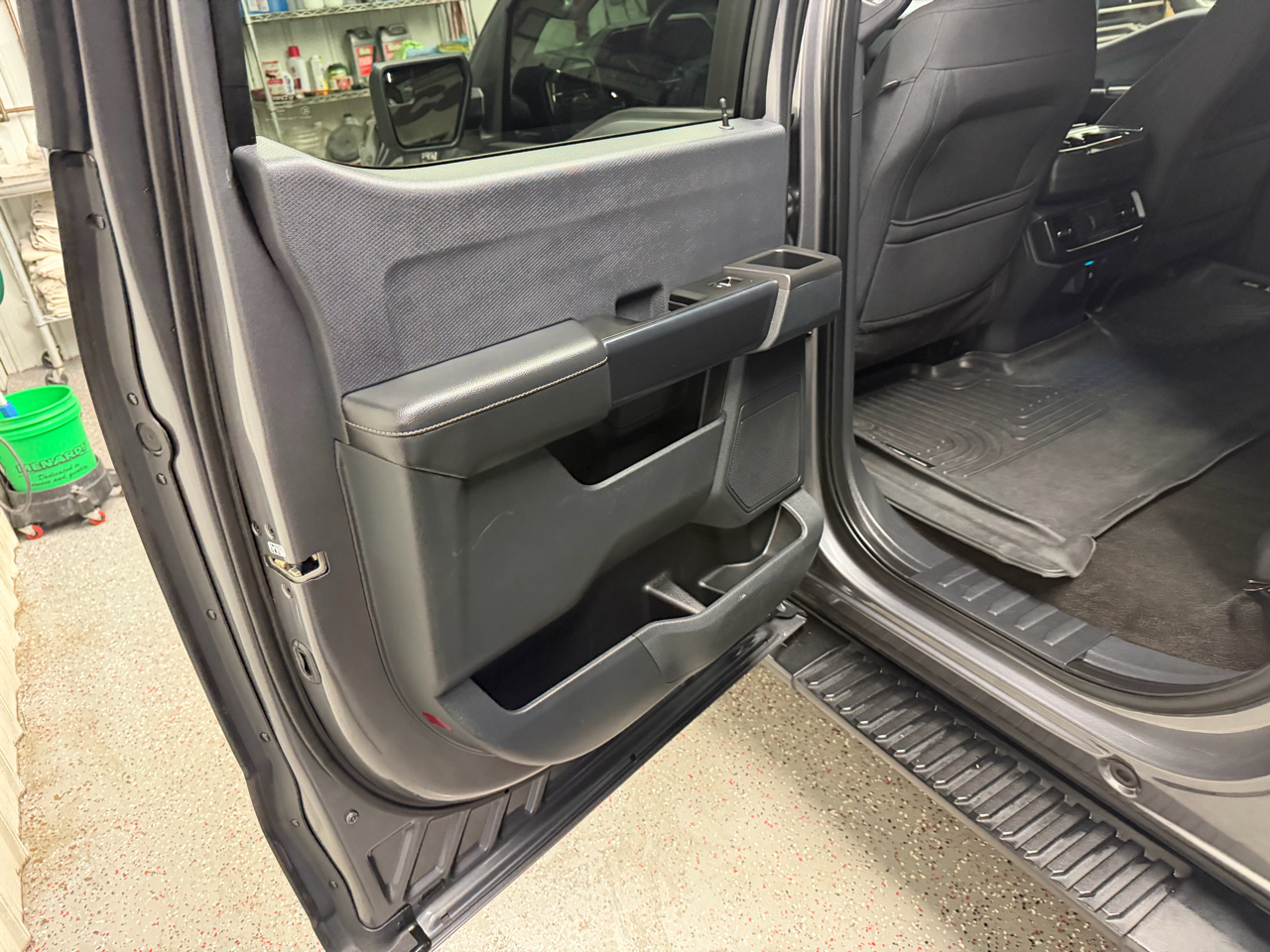 Ford F-150 4WD SuperCrew 145" STX 2021