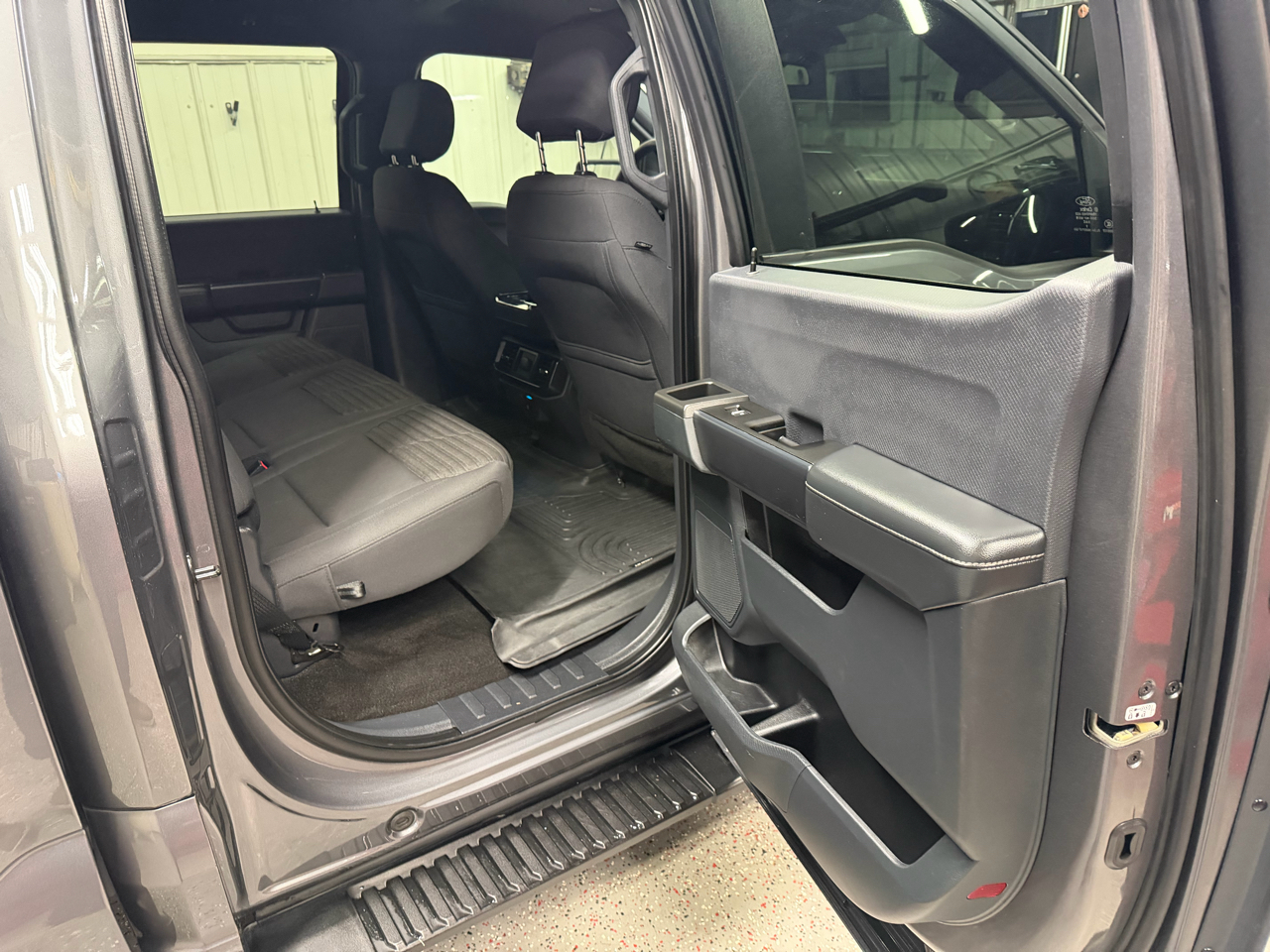 Ford F-150 4WD SuperCrew 145" STX 2021