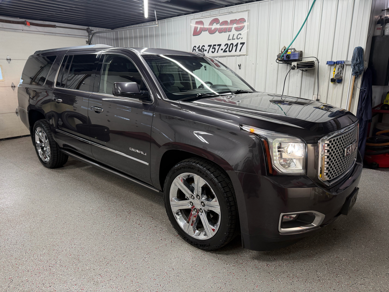 GMC Yukon XL Denali 4WD 2016