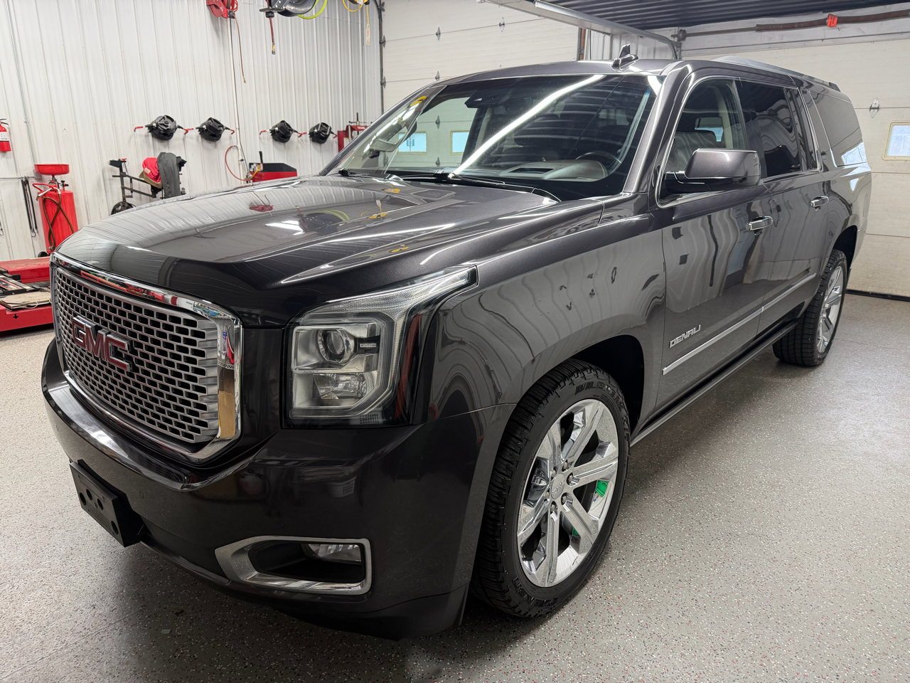 GMC Yukon XL Denali 4WD 2016