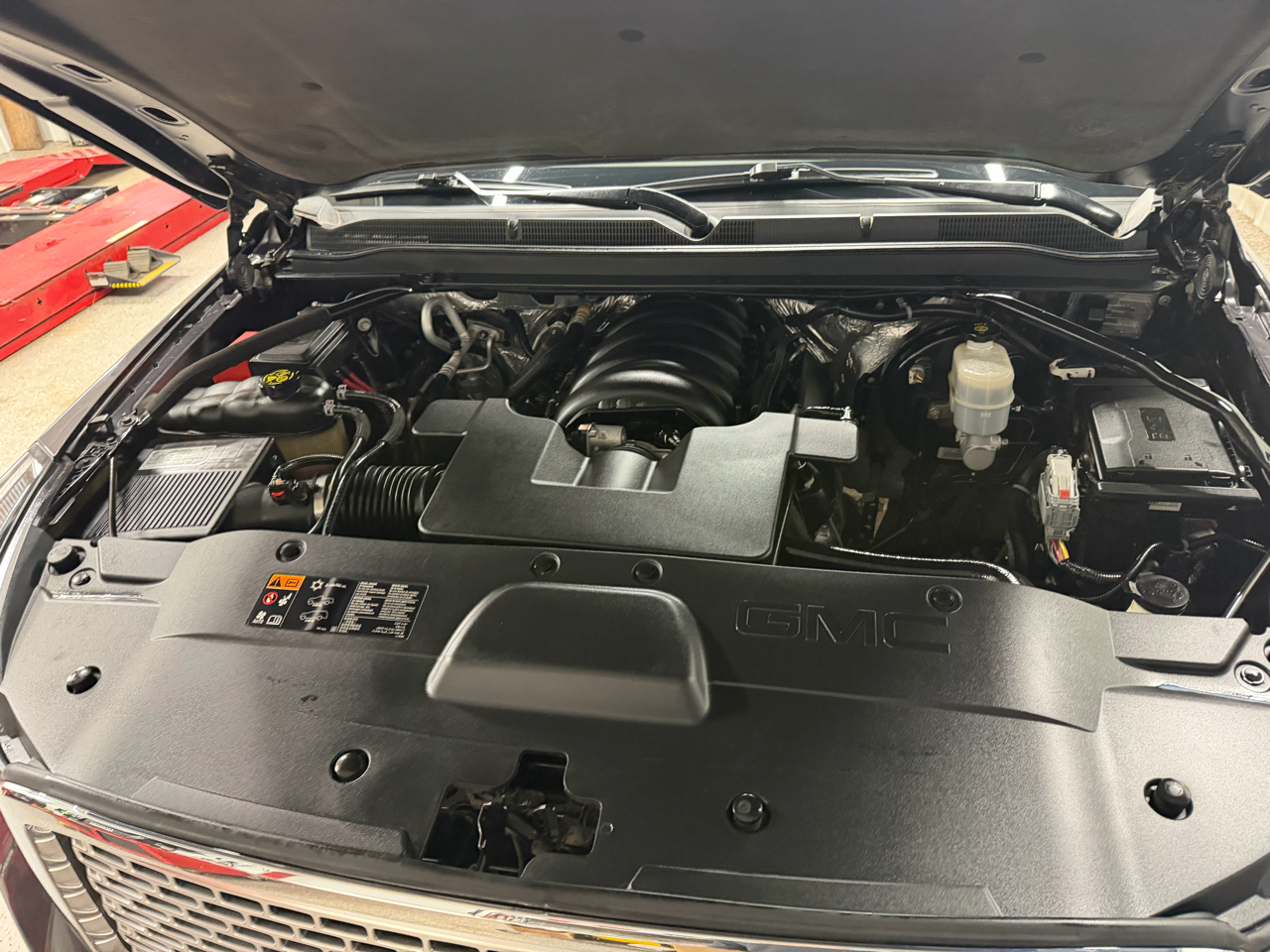 GMC Yukon XL Denali 4WD 2016