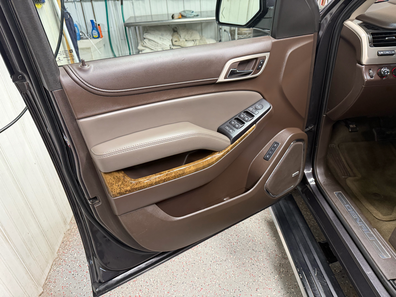 GMC Yukon XL Denali 4WD 2016