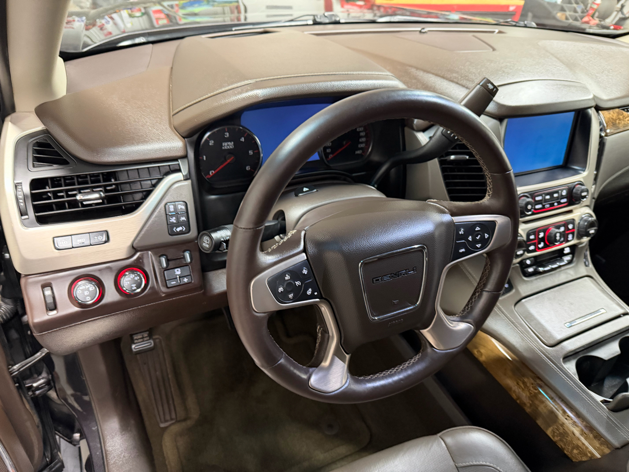 GMC Yukon XL Denali 4WD 2016