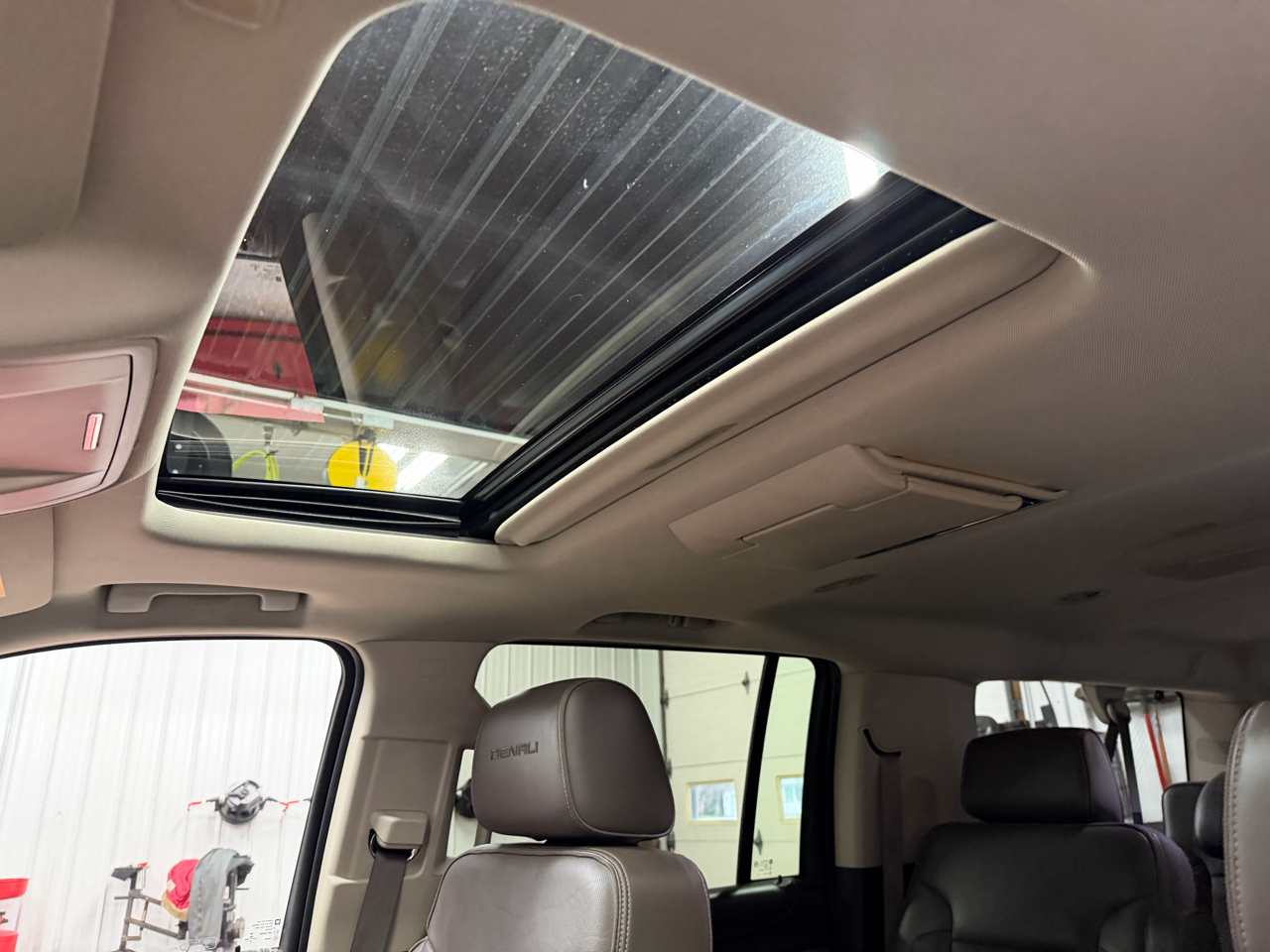 GMC Yukon XL Denali 4WD 2016