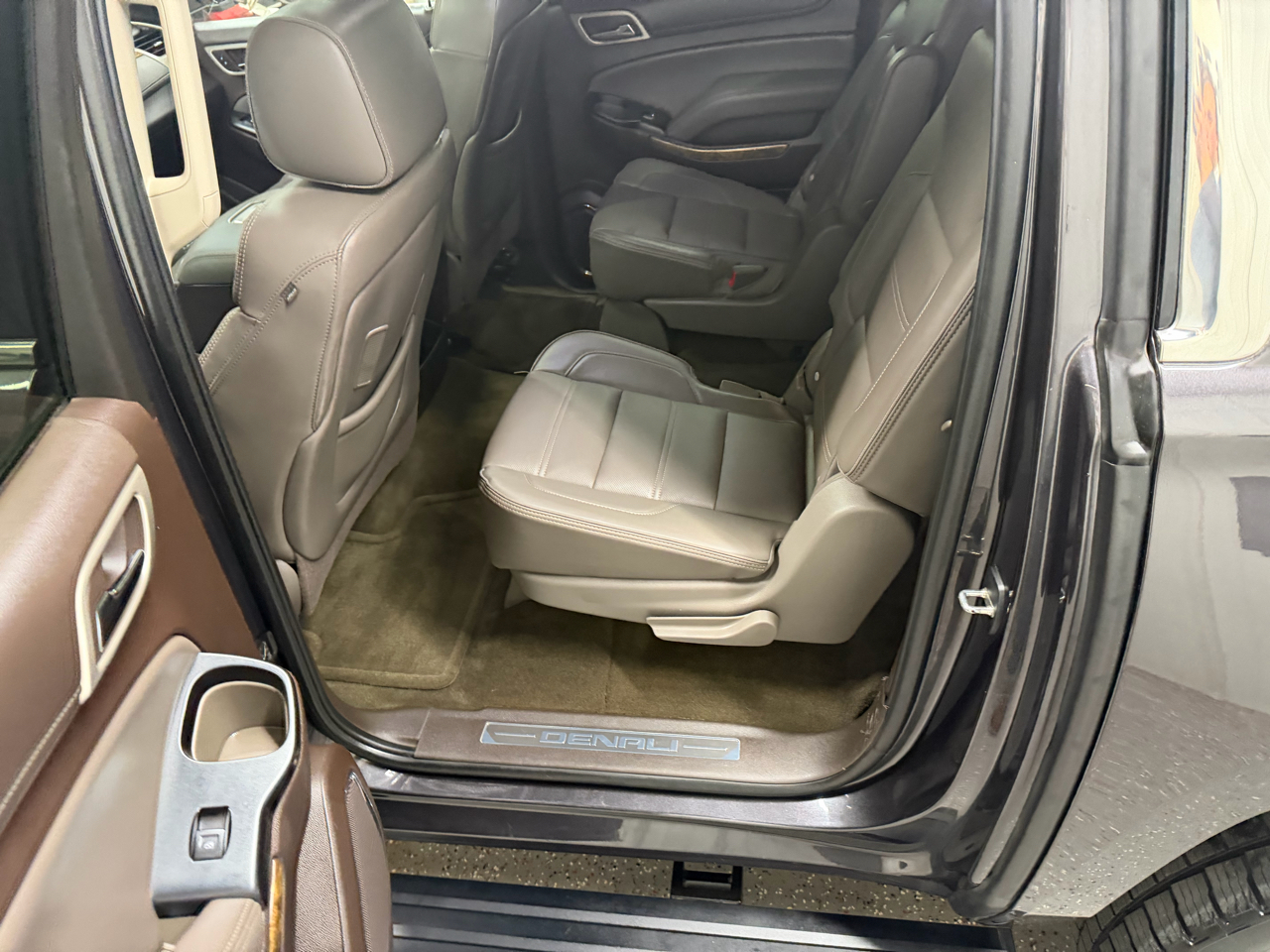 GMC Yukon XL Denali 4WD 2016