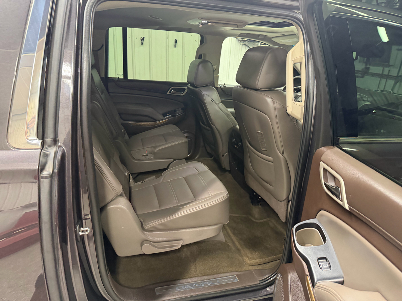 GMC Yukon XL Denali 4WD 2016