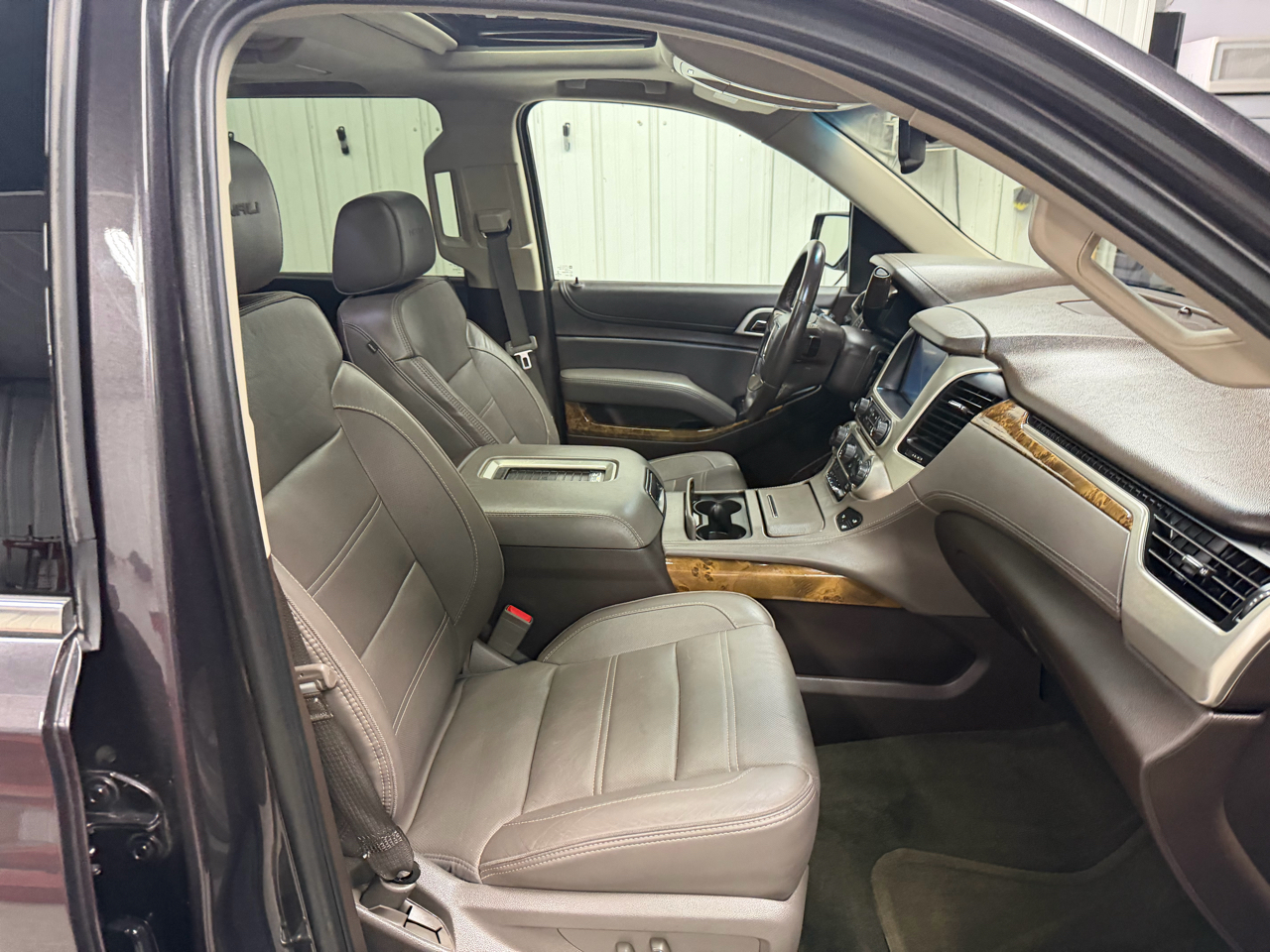 GMC Yukon XL Denali 4WD 2016