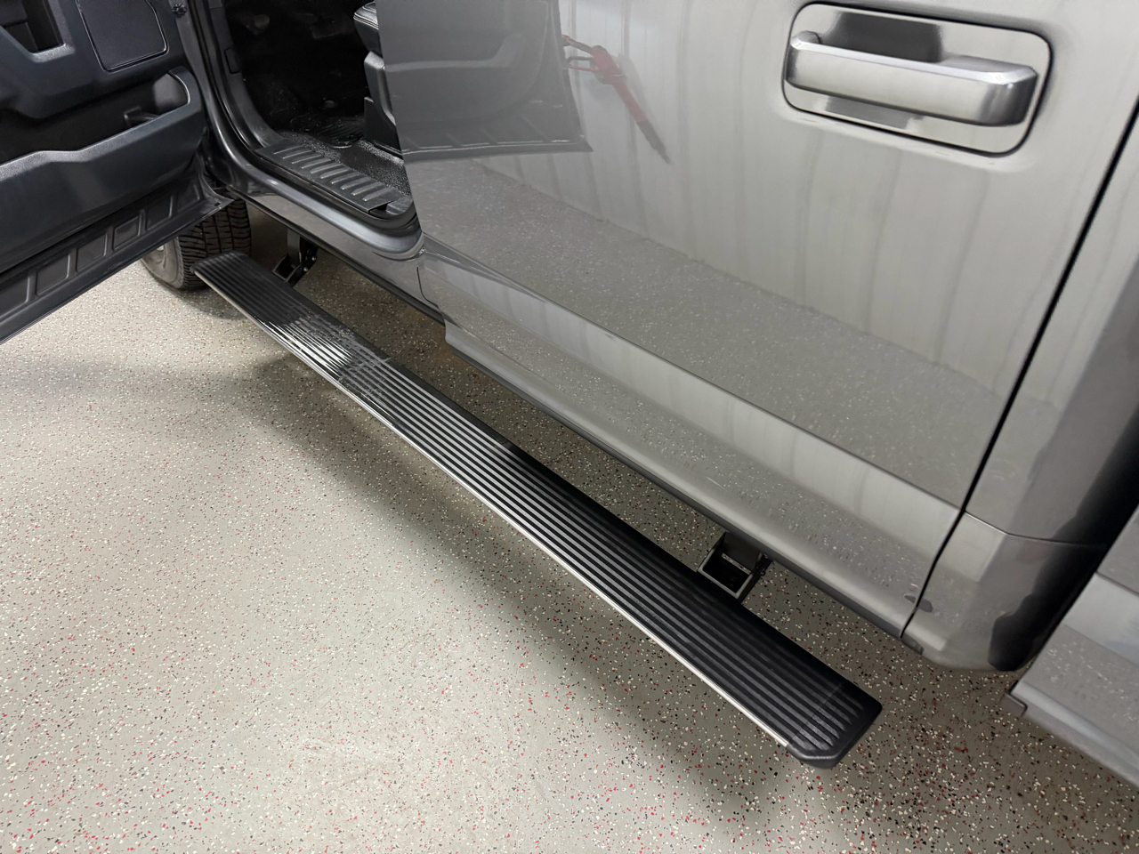 Ford F-250 SD Lariat Crew Cab Short Bed 4WD 2022