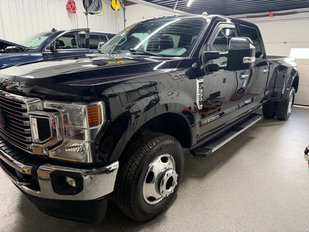 Ford F-350 SD Lariat Crew Cab LWB DRW 4WD 2020