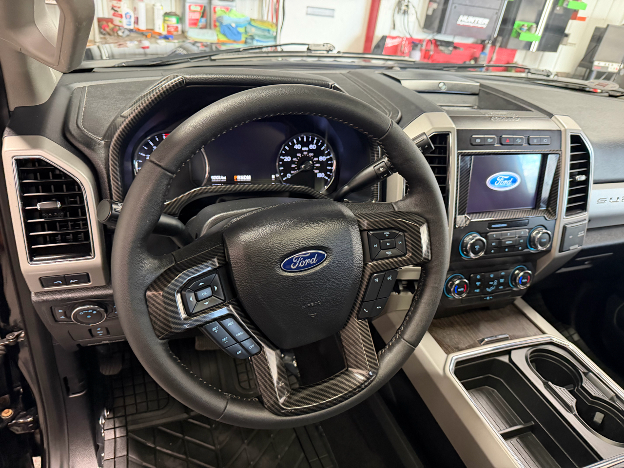 Ford F-350 SD Lariat Crew Cab LWB DRW 4WD 2020