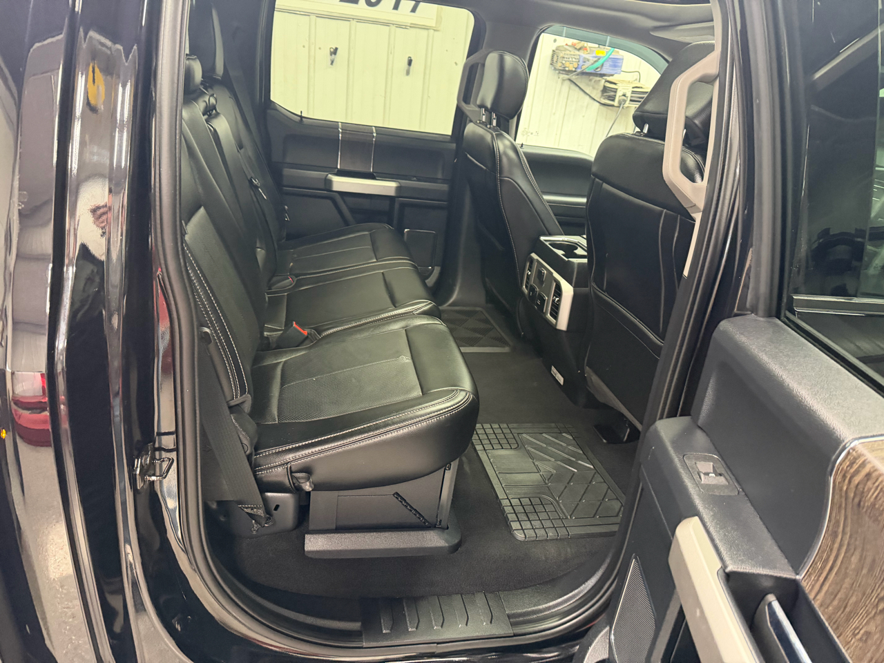 Ford F-350 SD Lariat Crew Cab LWB DRW 4WD 2020