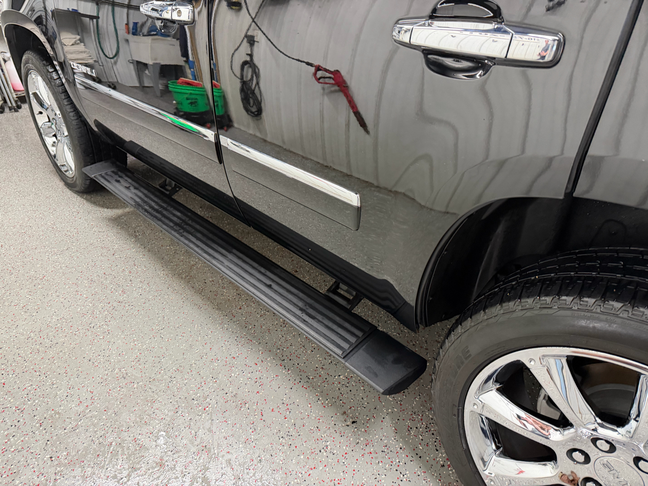 GMC Yukon Denali AWD 2012