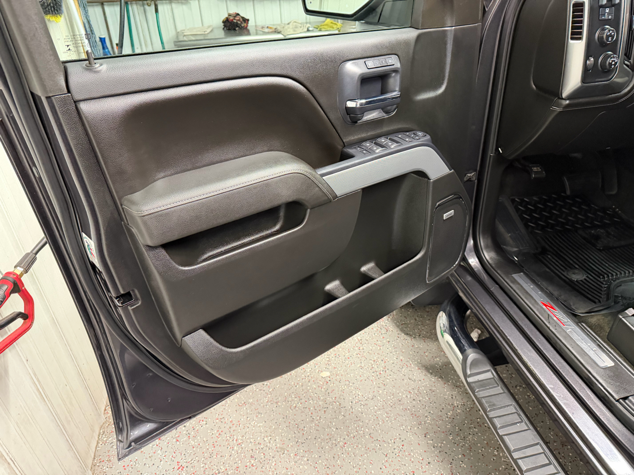 Chevrolet Silverado 2500HD 4WD Crew Cab 159" LTZ 2015