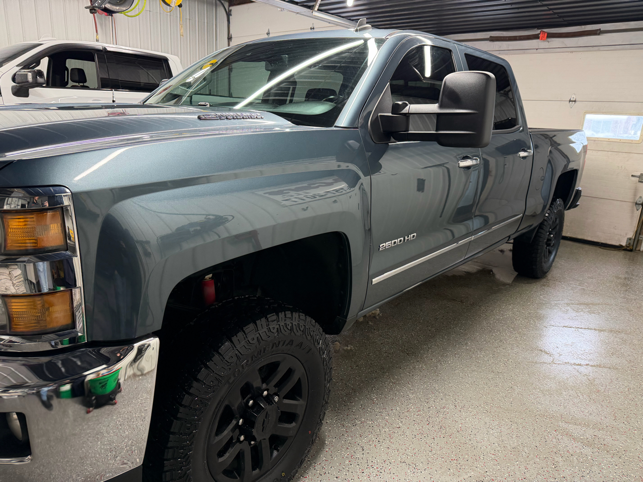 Chevrolet Silverado 2500HD 4WD Crew Cab 159" LTZ 2015