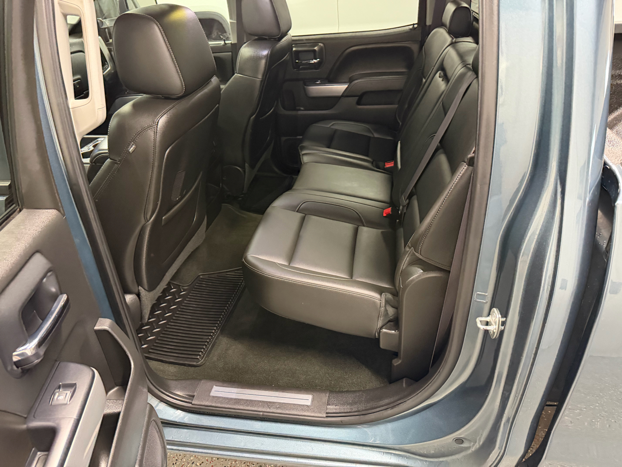 Chevrolet Silverado 2500HD 4WD Crew Cab 159" LTZ 2015