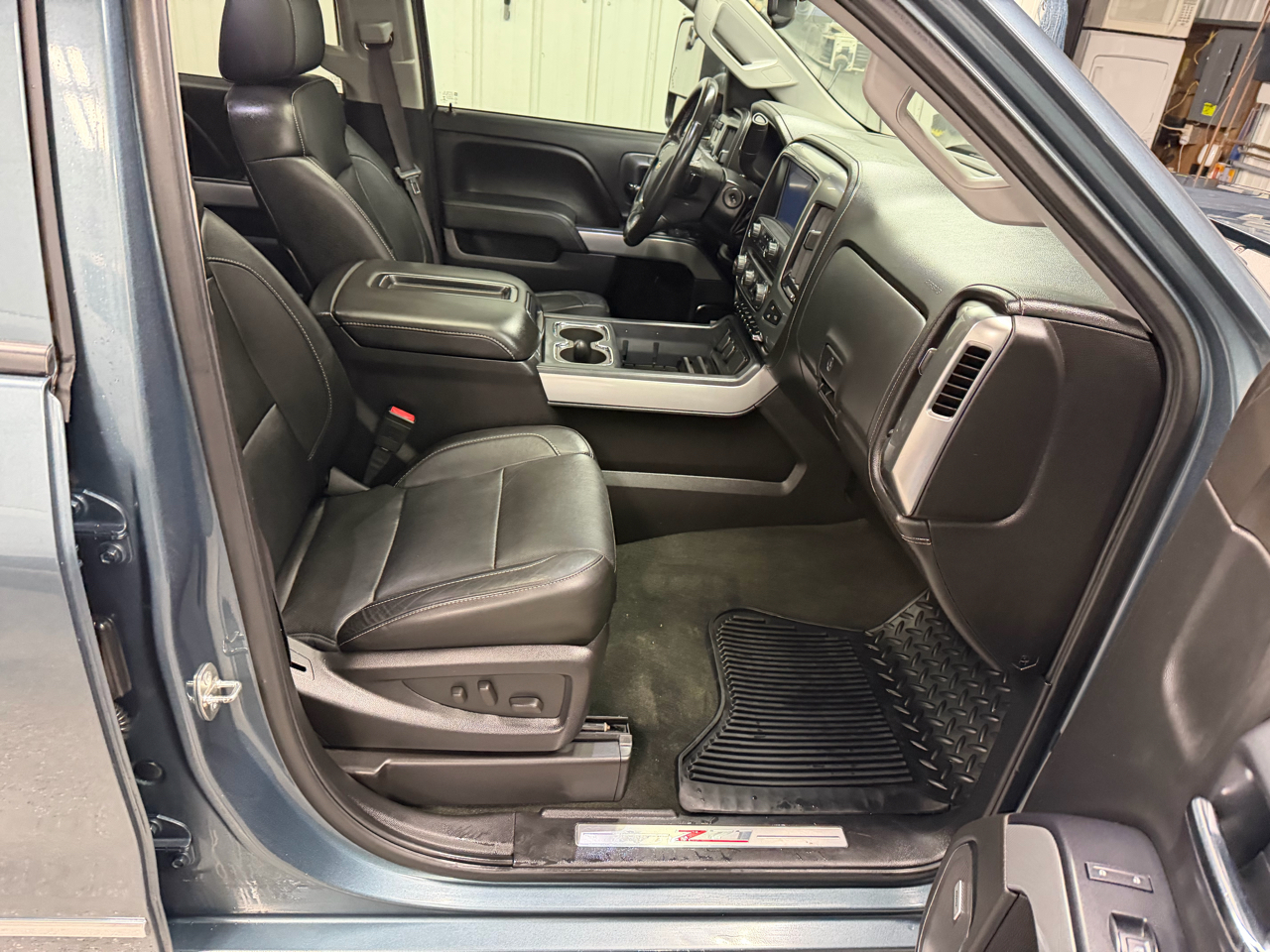 Chevrolet Silverado 2500HD 4WD Crew Cab 159" LTZ 2015