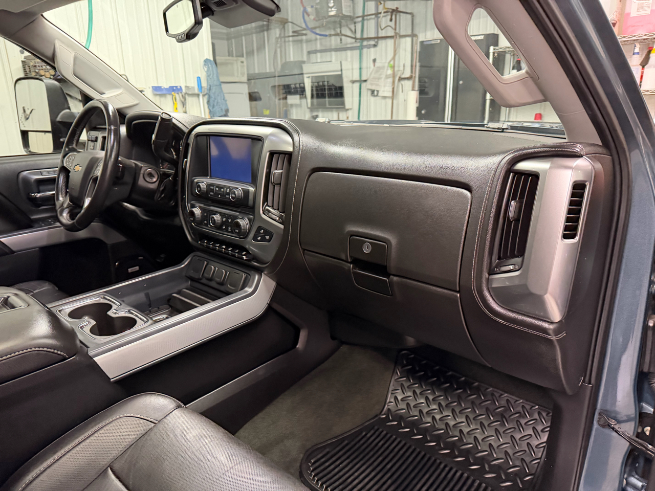 Chevrolet Silverado 2500HD 4WD Crew Cab 159" LTZ 2015