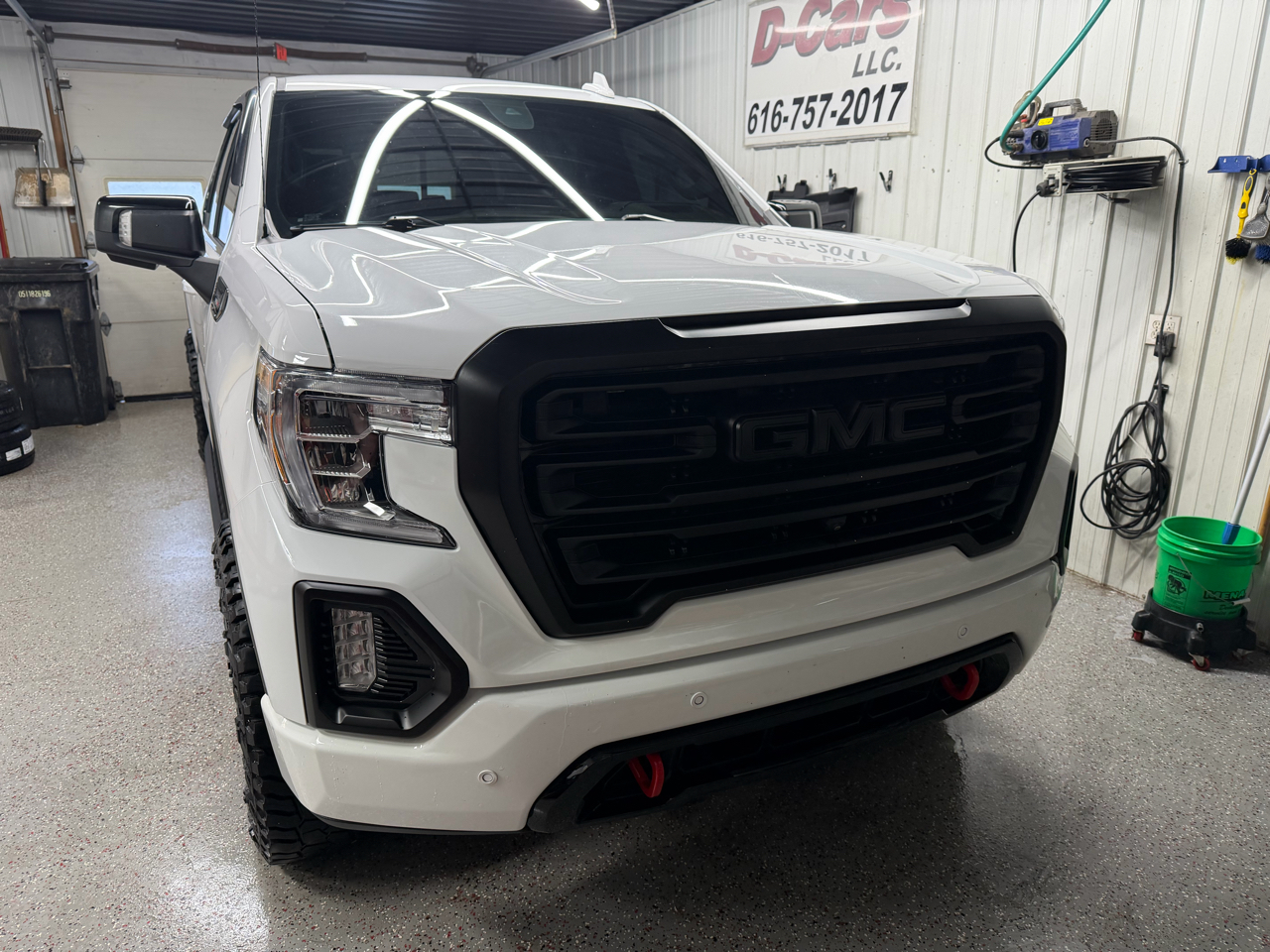 GMC Sierra 1500 AT4 Crew Cab Short Box 4WD 2021
