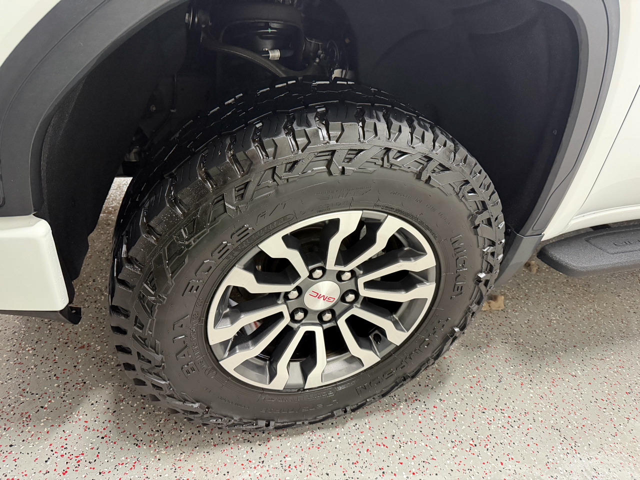 GMC Sierra 1500 AT4 Crew Cab Short Box 4WD 2021