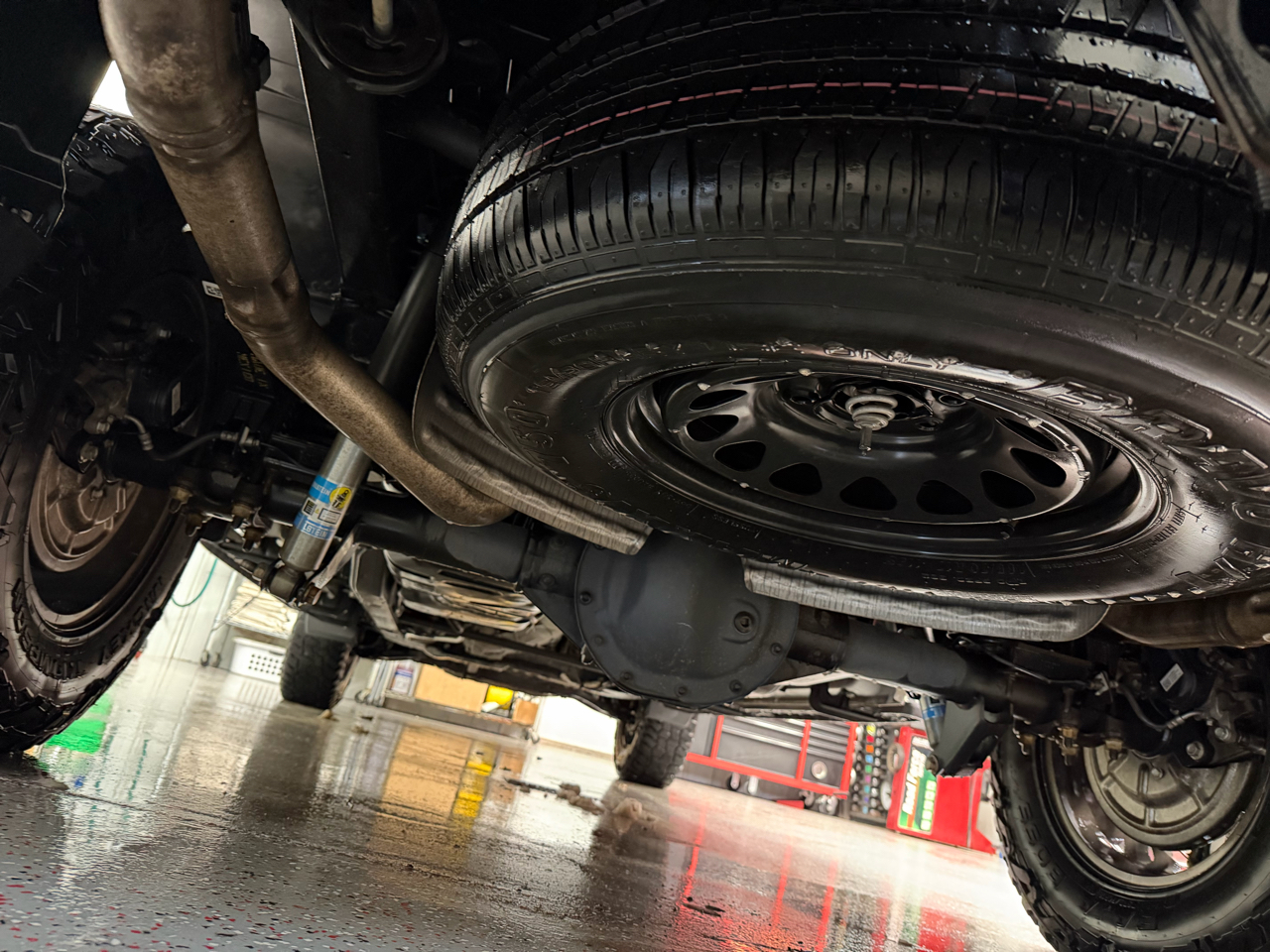 GMC Sierra 1500 AT4 Crew Cab Short Box 4WD 2021