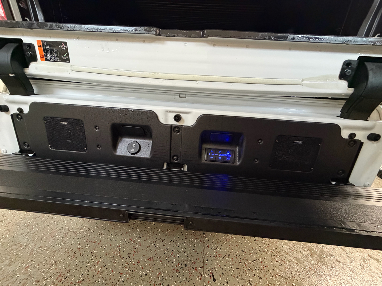 GMC Sierra 1500 AT4 Crew Cab Short Box 4WD 2021