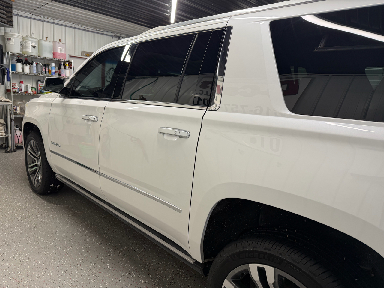 GMC Yukon XL Denali 4WD 2017