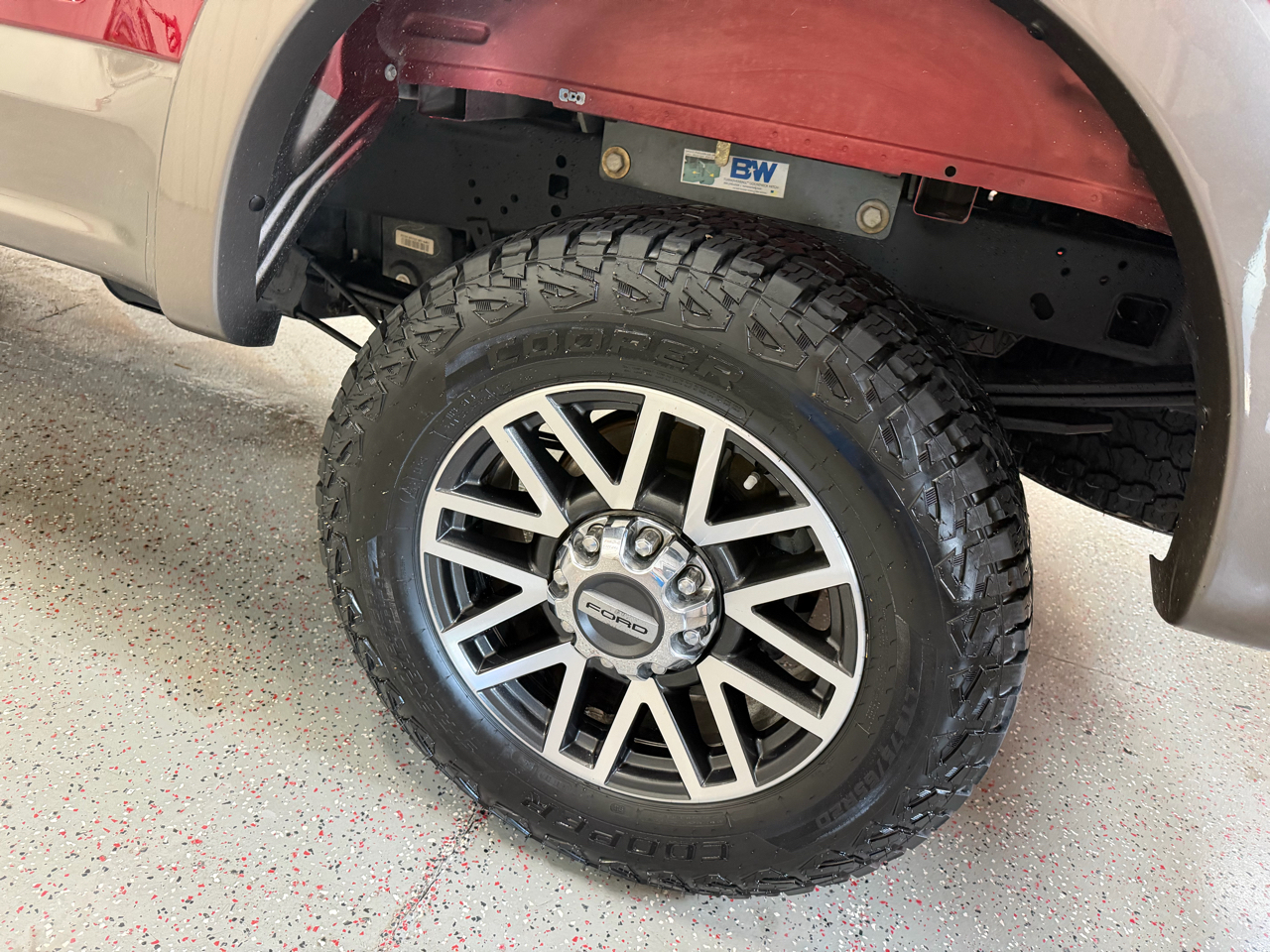 Ford F-250 SD Lariat Crew Cab Short Bed 4WD 2019