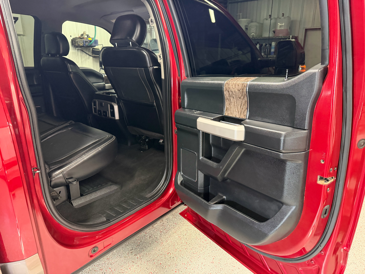 Ford F-250 SD Lariat Crew Cab Short Bed 4WD 2019